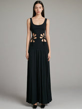 Ärmelloses Kleid mit einfarbigem Cut-out